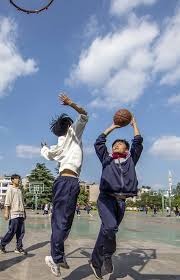 深度解析“爆冷回溯”：事后分析为什么毫无意义？（透视“爆冷复盘”：为何后见之明式分析徒劳无功？）