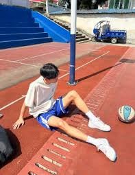 逐梦绿茵：庞恩煦的足球成长之路